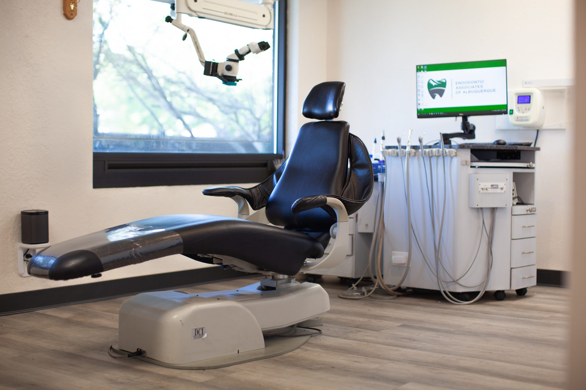 About Endodontic Associates of Albuquerque New Mexico Endodontist